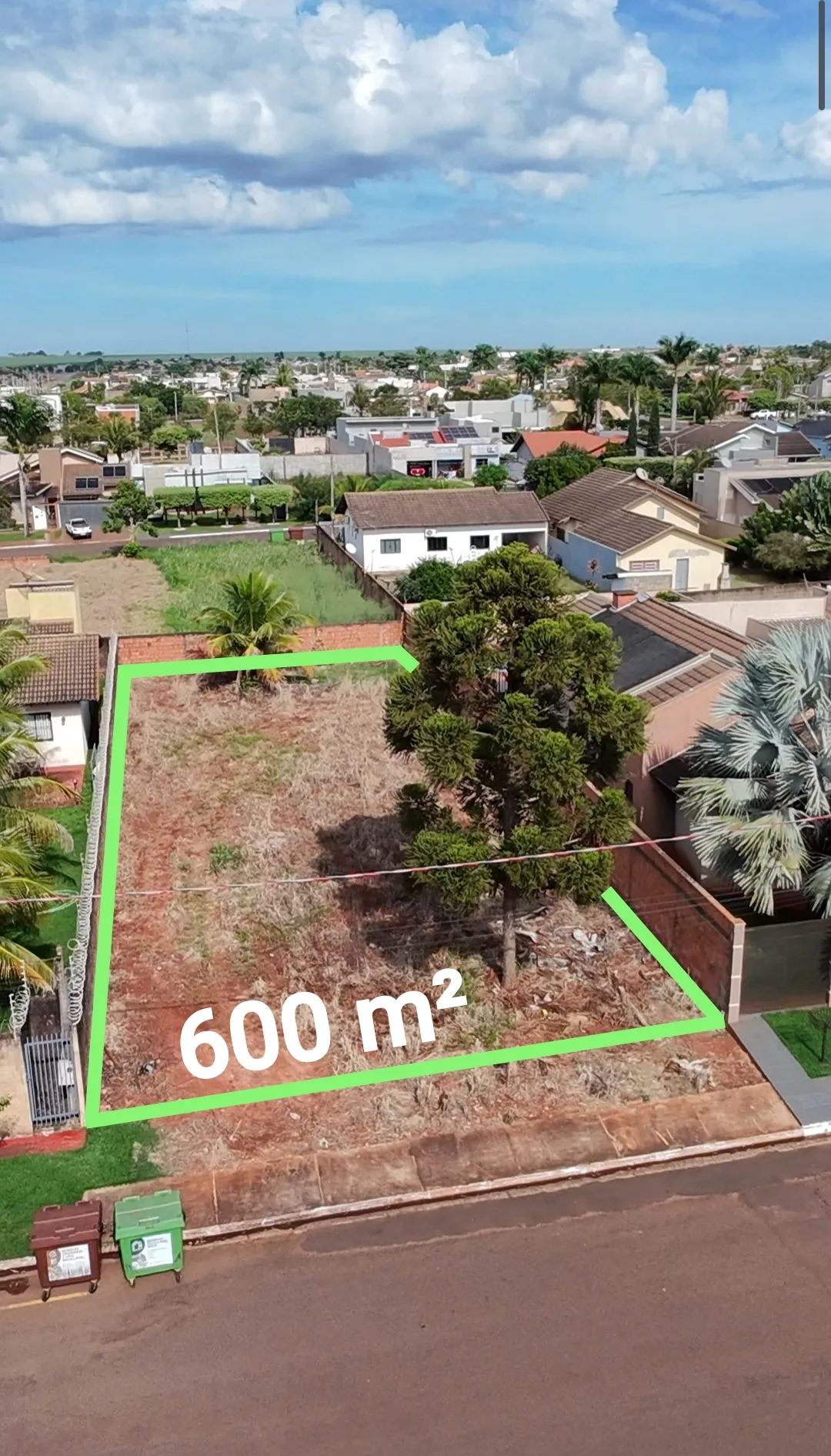 Terreno à venda com 600 m² no Bairro CENTRO em São Gabriel do Oeste