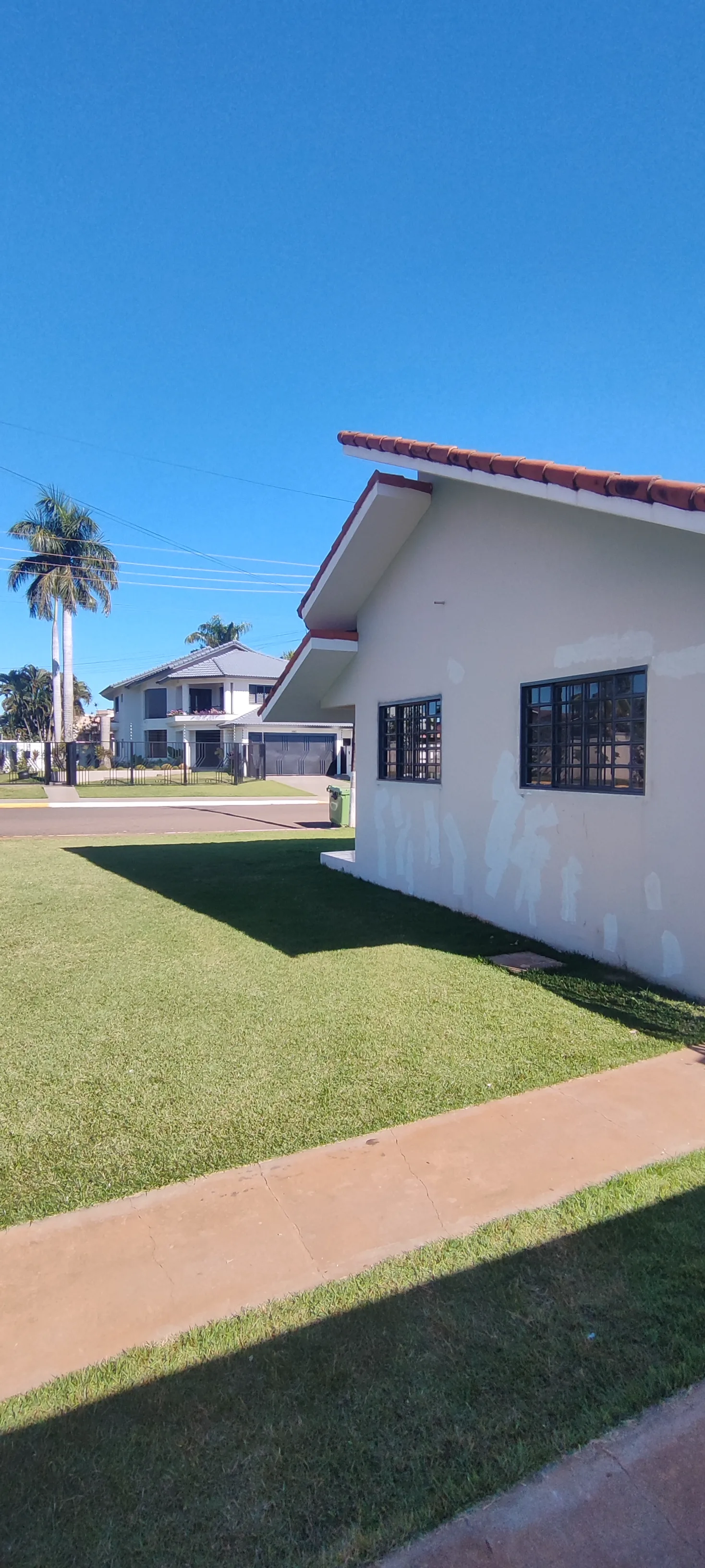 Casa de esquina à venda com 3 quartos no Bairro Centro em São Gabriel do Oeste